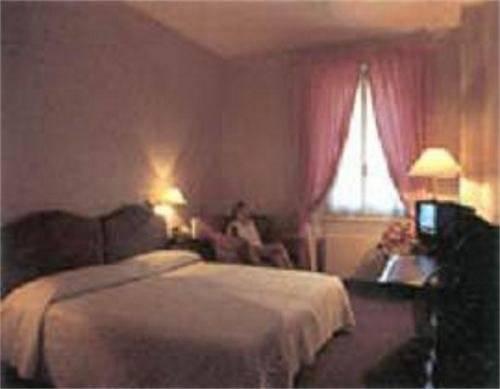 Hotel Poledrini Фолиньо Экстерьер фото
